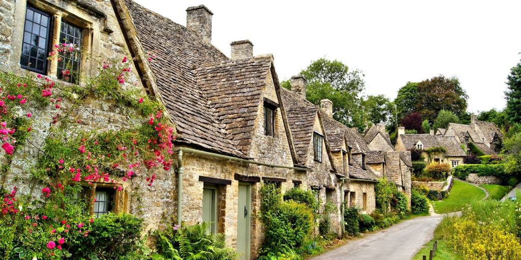 The Top 10 Places to Visit in the UK