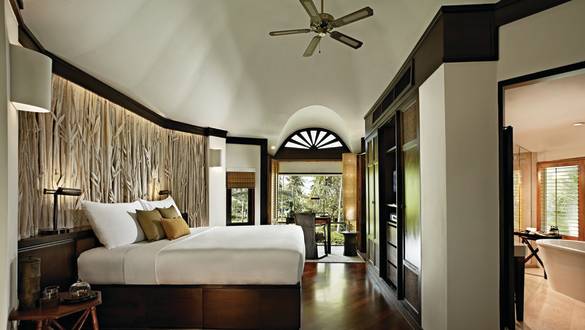 Marvelous Maldives: 5 Reasons to Choose Sun Siyam Resorts