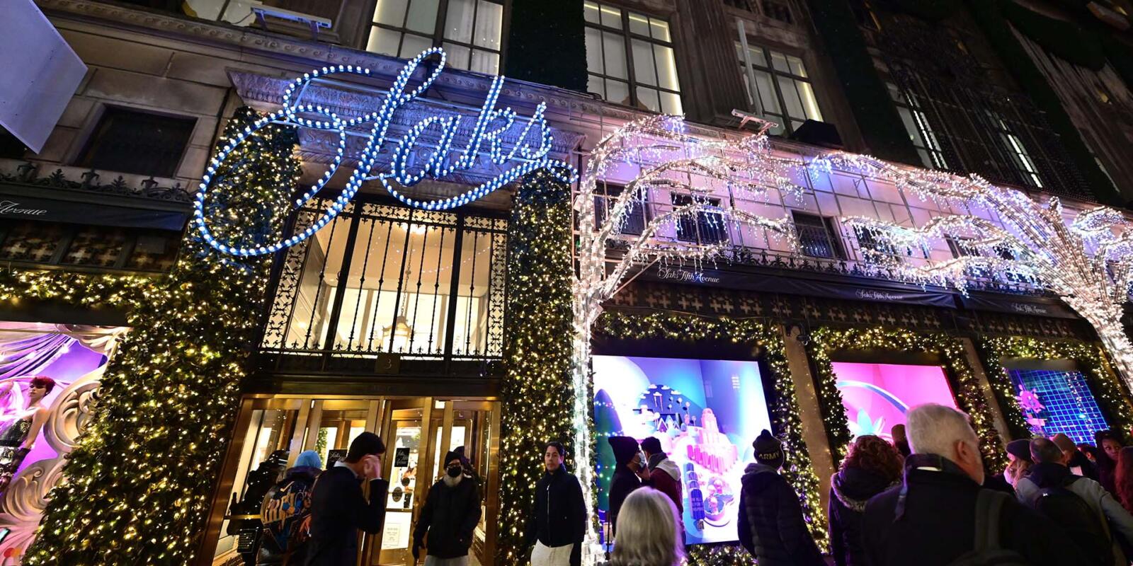 Saks Fifth Avenue NYC Holiday Windows at Saks Fifth Avenue NYC