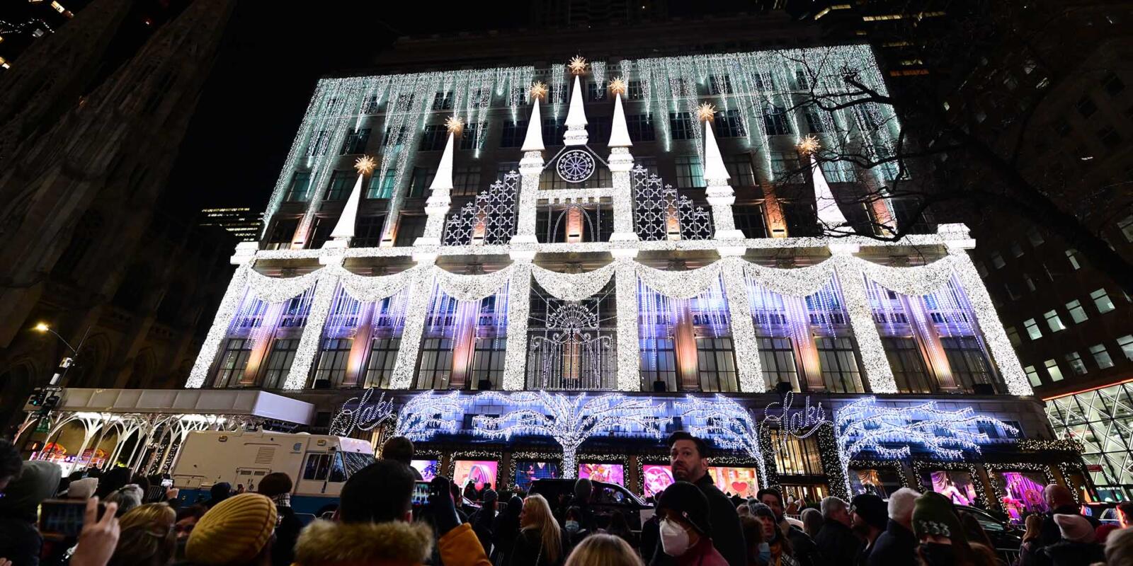 Saks Fifth Avenue NYC Holiday Windows at Saks Fifth Avenue NYC