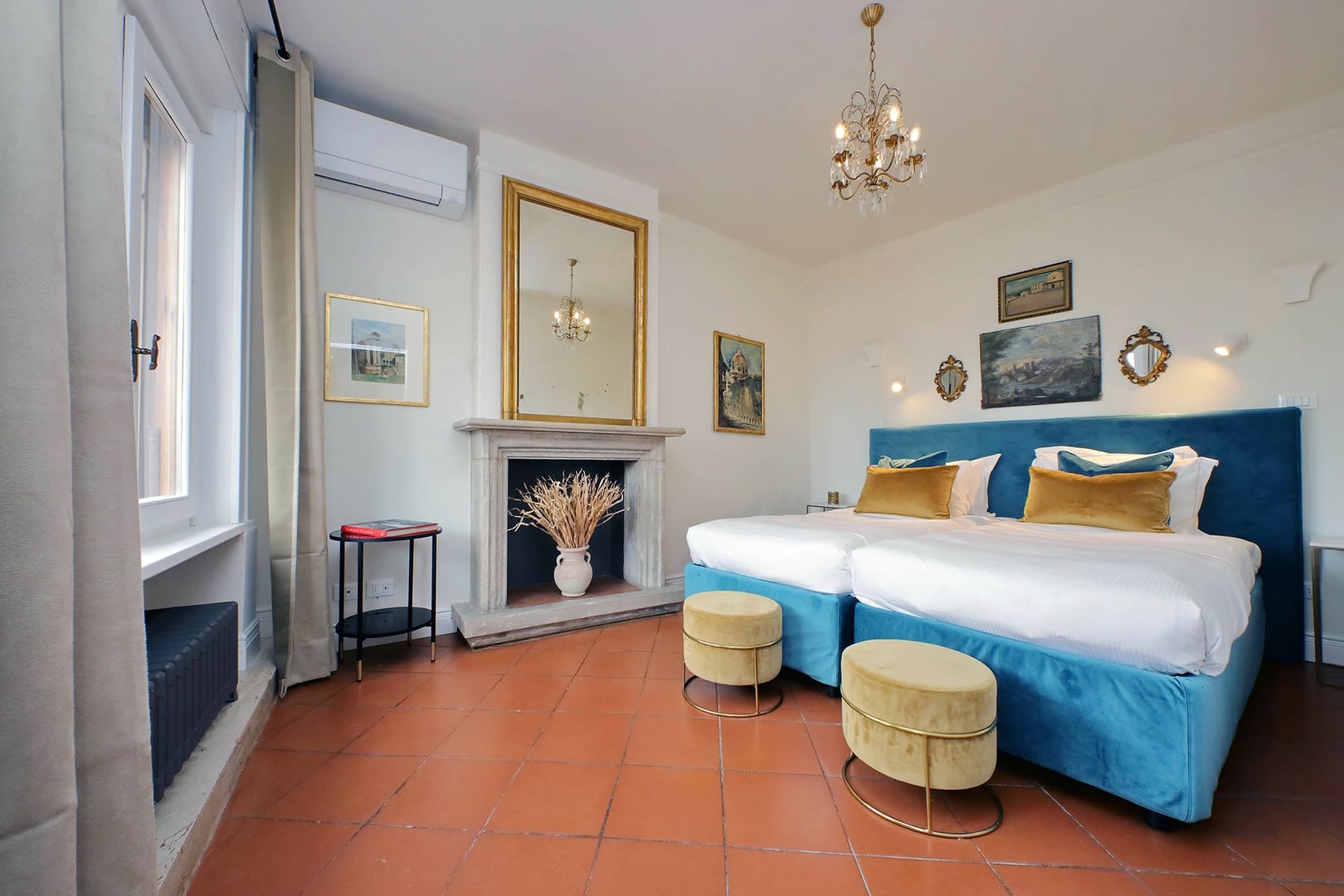 Italy Florence apartment rental with two bedrooms