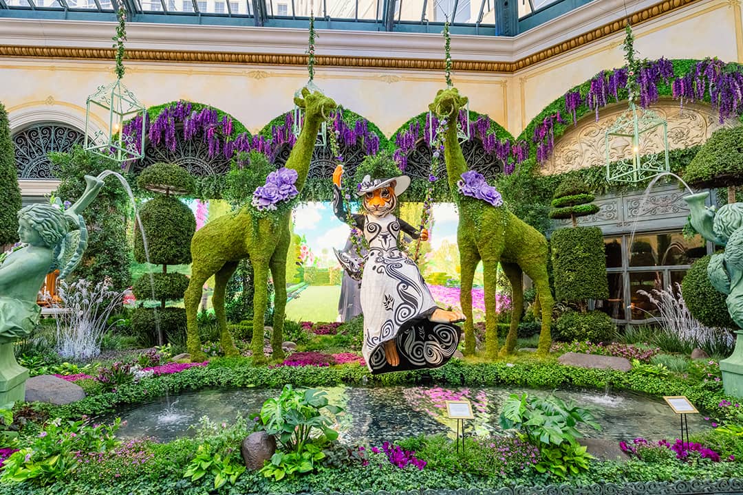 Bellagio-Conservatory-Glam-Menagerie-Summer