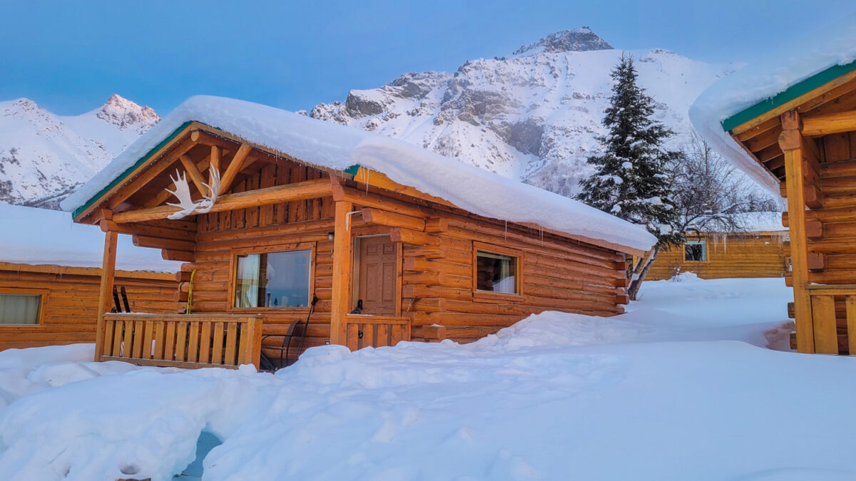 Sheep mountain lodge Alaska cabins