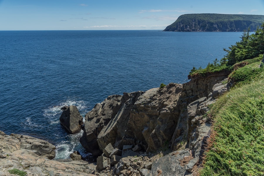 middle head hike cape breton island